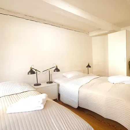 Center 1 Apartament *
